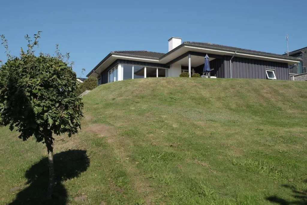 Awesome Home In Ebeltoft With 3 Bedrooms And Internet