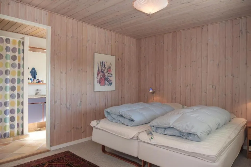 Awesome Home In Ebeltoft With 3 Bedrooms And Internet 0*,