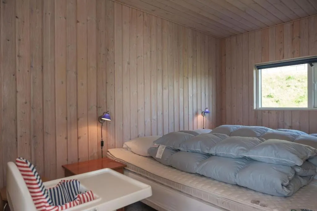 Awesome Home In Ebeltoft With 3 Bedrooms And Internet Holiday home